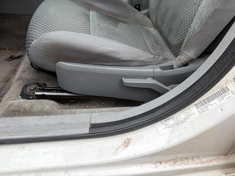Used Front Left Seat Front fits: 2008 Dodge Avenger bucket air bag Sdn