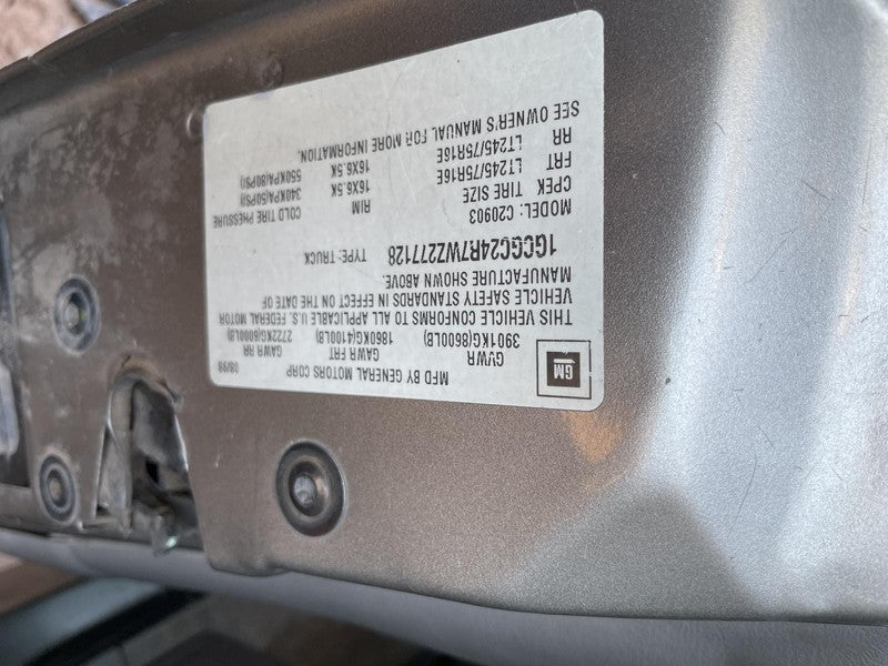 Used Front Right Door Assembly Front fits: 1998 Chevrolet 2500 PICKUP 