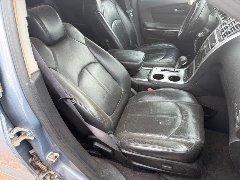 Used Front Right Seat Front fits: 2008 Gmc Acadia bucket air bag leath