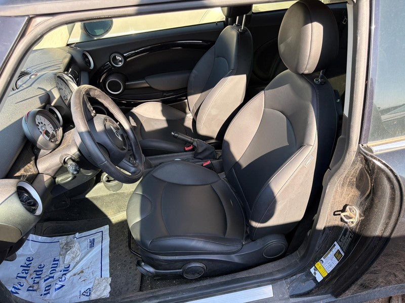 Used Front Left Seat Front fits: 2013 Mini COOPER bucket air bag manua