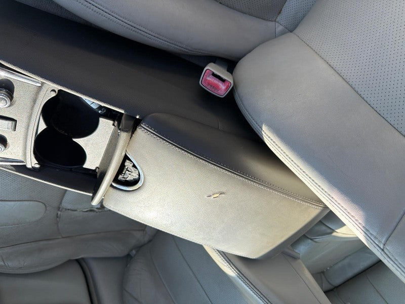 Used Front Upper Center Console fits: 2010 Infiniti G37 2 Dr Cpe roof 