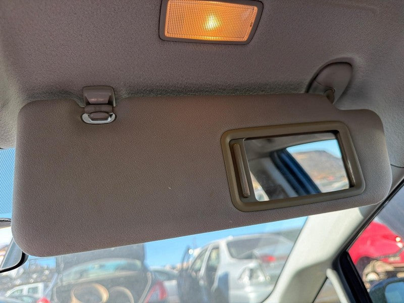 Used Right Sun Visor fits: 2011 Toyota Prius Prius Plug-in VIN DP 7th 