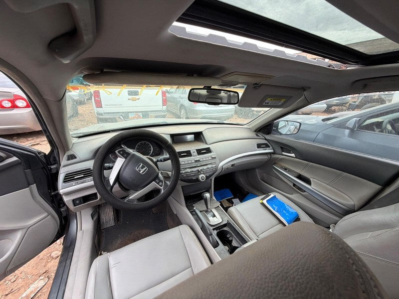 Used Fender fits: 2009 Honda Accord Grade A