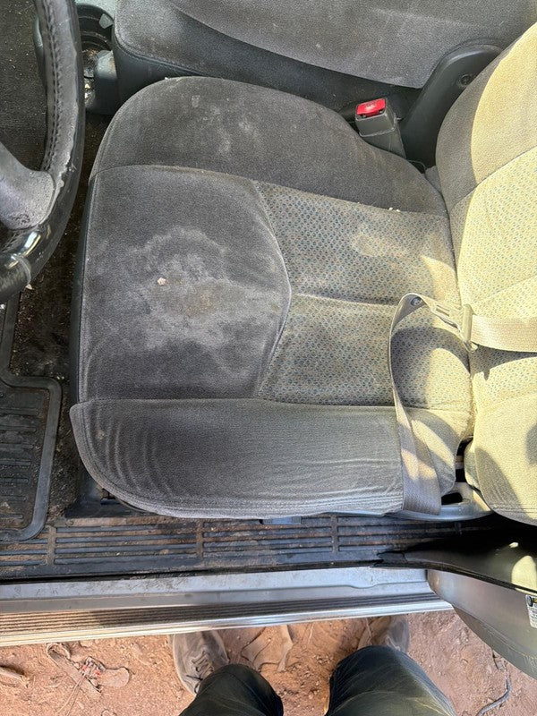 Used Front Left Seat Front fits: 2005 Chevrolet Silverado 1500 pickup 