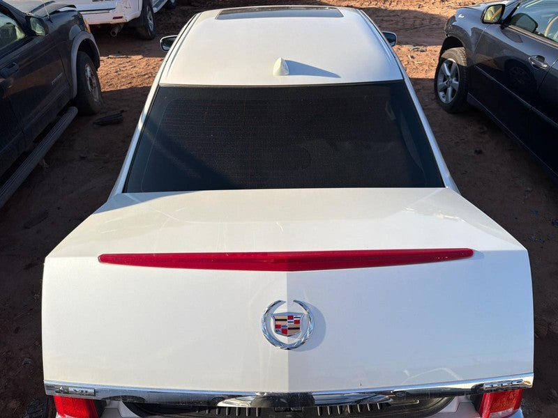 Used Deck Lid fits: 2010 Cadillac Dts  Grade A