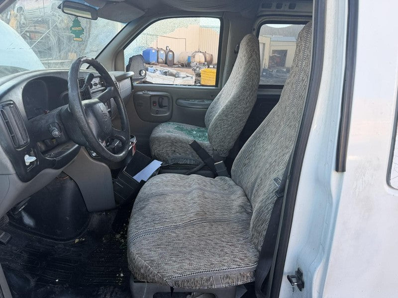 Used Wheel fits: 2001 Chevrolet Express 2500 van 8 stud Grade A