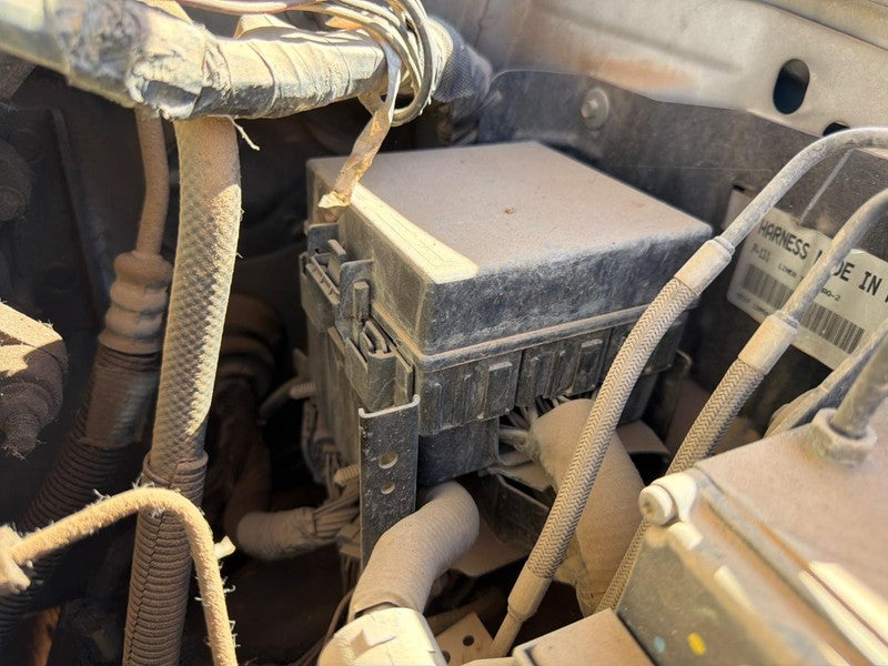 Used Fuse Box Engine fits: 2005 Ford F350SD PICKUP 6.0L diesel Grade A