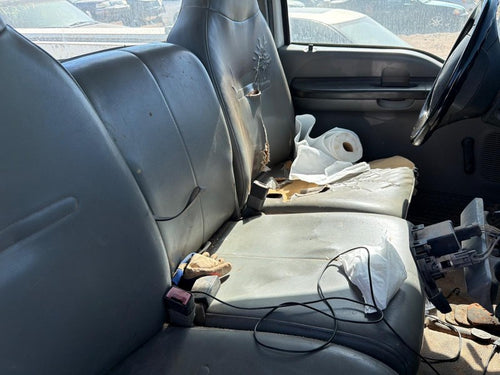 Used Front Center Seat Front fits: 2005 Ford F350SD PICKUP bench split