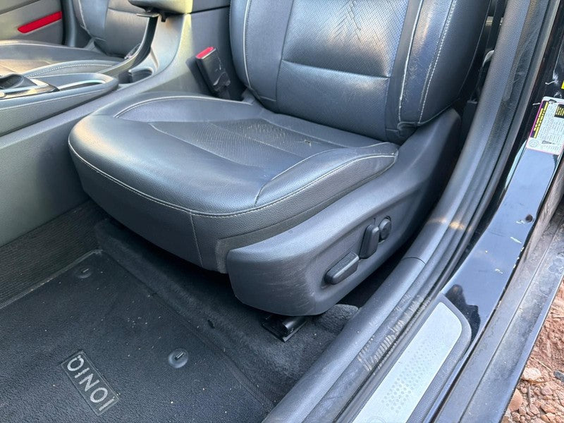 Used Front Left Seat Front fits: 2017 Hyundai Ioniq VIN C 8th digit HE