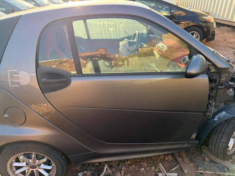 Used Front Right Door Assembly Front fits: 2015 Smart  electric Cpe Fr