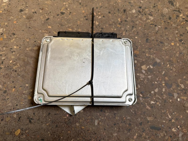 VOLKSWAGEN BEETLE Engine Brain Box Electronic Control Module; 2.0L, Co