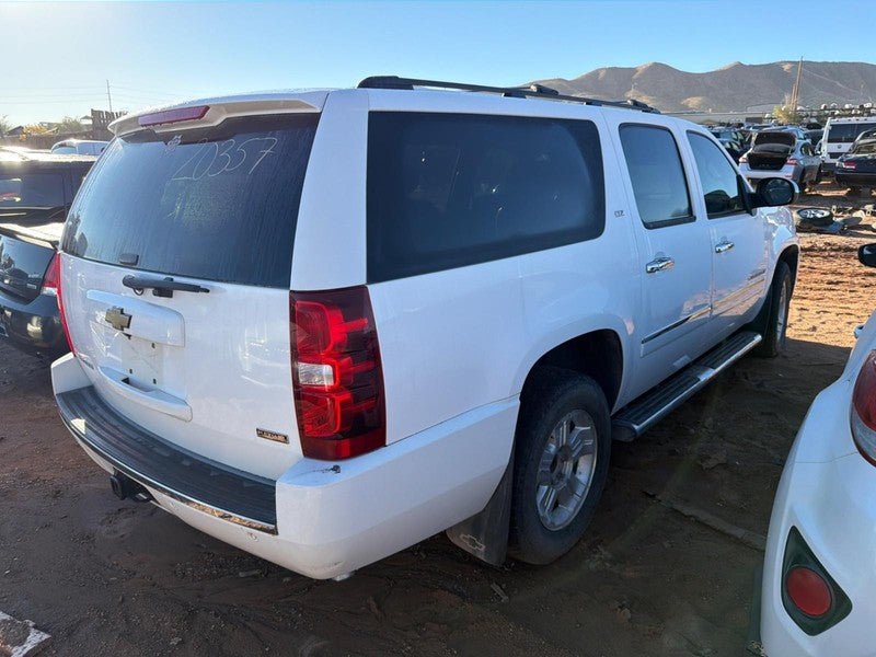 Used Rear Axle Assembly Rear fits: 2010 Chevrolet Suburban 1500 8-1/2"