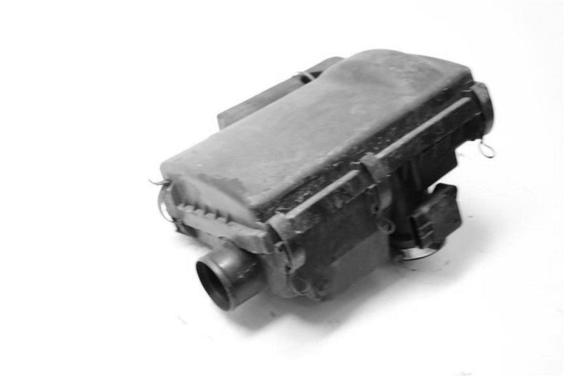 Used Air Cleaner Assembly fits: 2008 Toyota Prius  Grade A