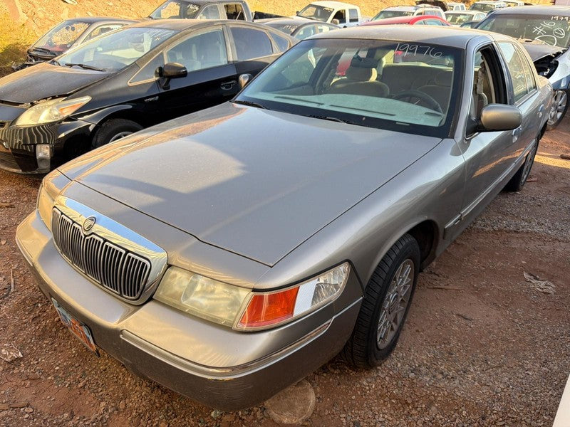 Used Front Right Seat Front fits: 2001 Mercury Grand marquis bench spl
