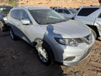 Used Left Headlight Assembly fits: 2015 Nissan Rogue VIN 5 1st digit U