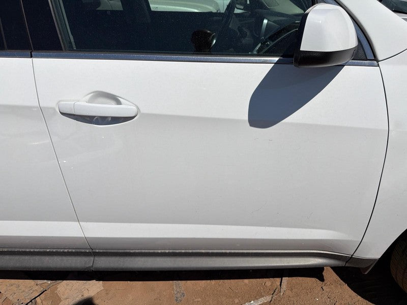 Used Front Right Door Assembly Front fits: 2012 Chevrolet Equinox Fron
