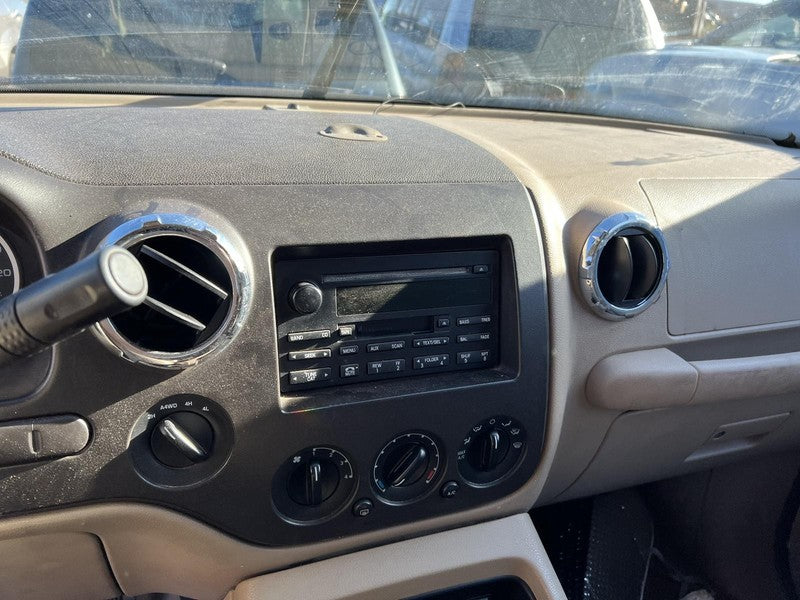 Used Hood fits: 2005 Ford Expedition  Grade A