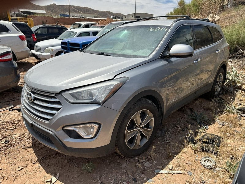 Used Left Headlight Assembly fits: 2014 Hyundai Santa fe Korea built 3