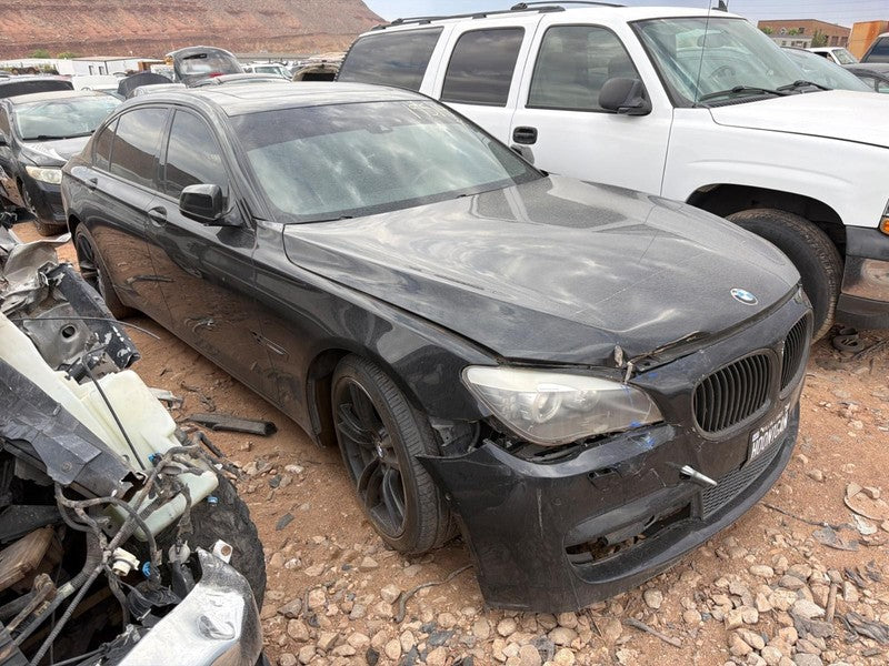 Used Front Right Seat Front fits: 2012 Bmw 750I bucket air bag leather