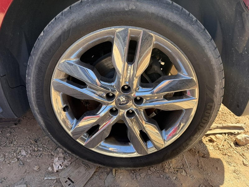 Used Front Right Door Assembly Front fits: 2013 Ford Edge w/o acoustic