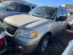 Used Hood fits: 2005 Ford Expedition  Grade A