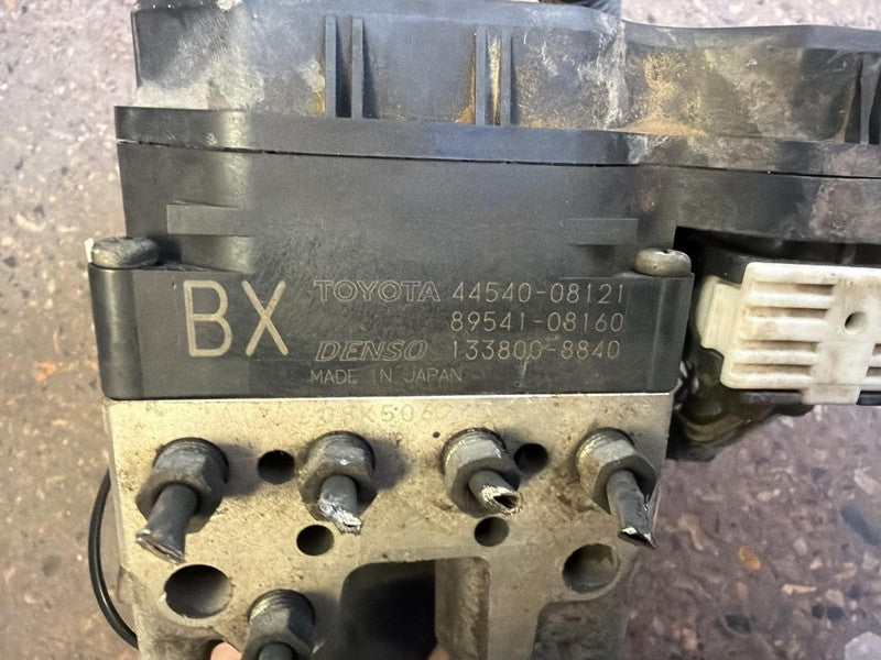 Used ABS Pump and Motor Assembly fits: 2009 Toyota Sienna Actuator and