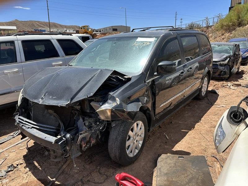 Used Left Tail Light Assembly fits: 2013 Chrysler Town & country Left 