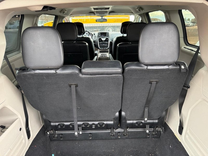 Used Third Seat SW/VAN fits: 2011 Chrysler Town & country Third Seat S