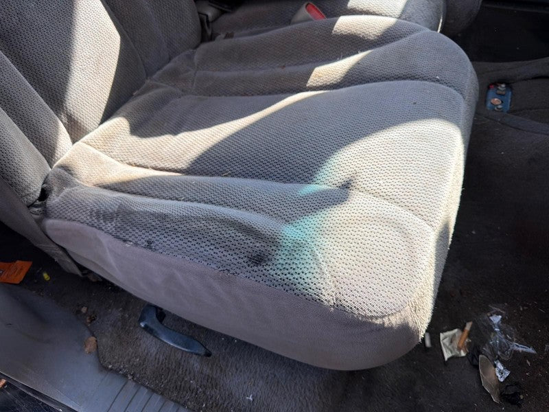 Used Front Center Seat Front fits: 2002 Dodge Dakota without air bag b