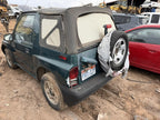Used Air Cleaner Assembly fits: 1997 Geo Tracker  Grade A