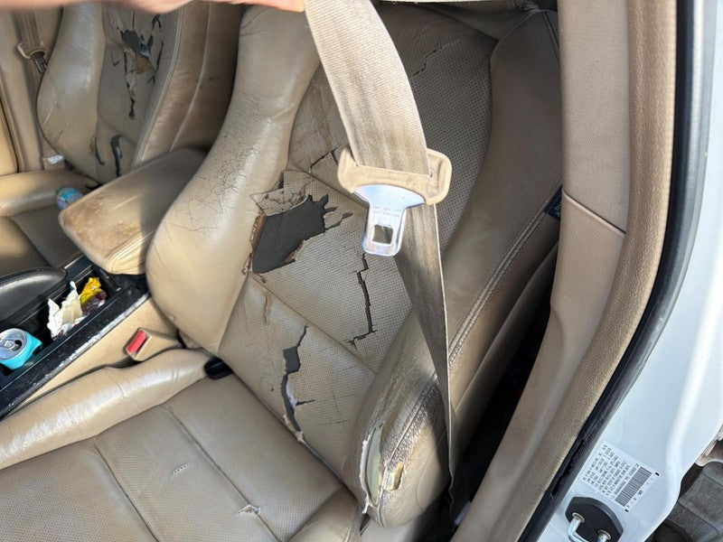 Used Front Left Seat Belt Front fits: 2006 Acura Tl bucket seat driver