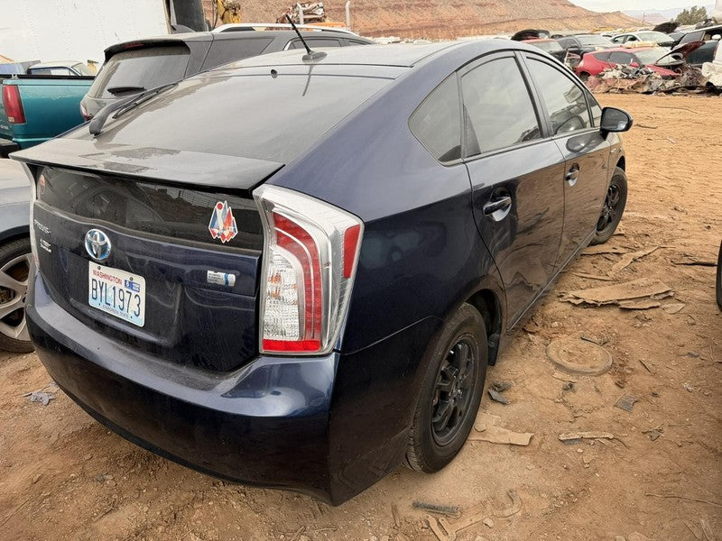 Used Air Cleaner Assembly fits: 2013 Toyota Prius Prius Plug-in VIN DP