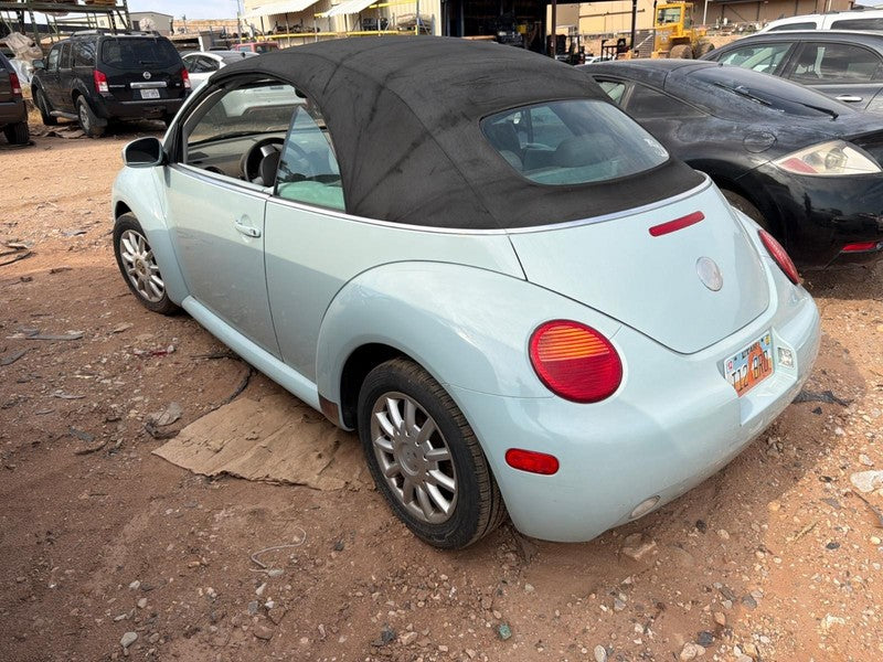 Used Front Right Seat Front fits: 2005 Volkswagen Beetle air bag leath