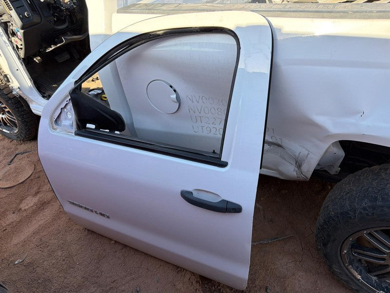 Used Front Left Door Assembly Front fits: 2014 Chevrolet Silverado 150