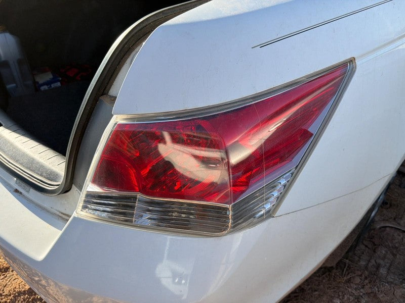 Used Right Tail Light Assembly fits: 2009 Honda Accord Sdn Right Grade