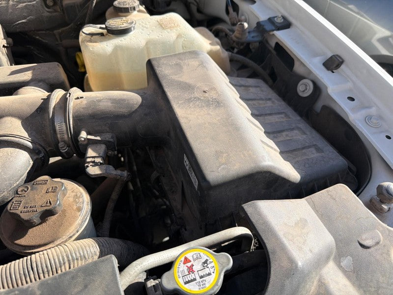 Used Air Cleaner Assembly fits: 2013 Ford Expedition 5.4L 3V from 02/1