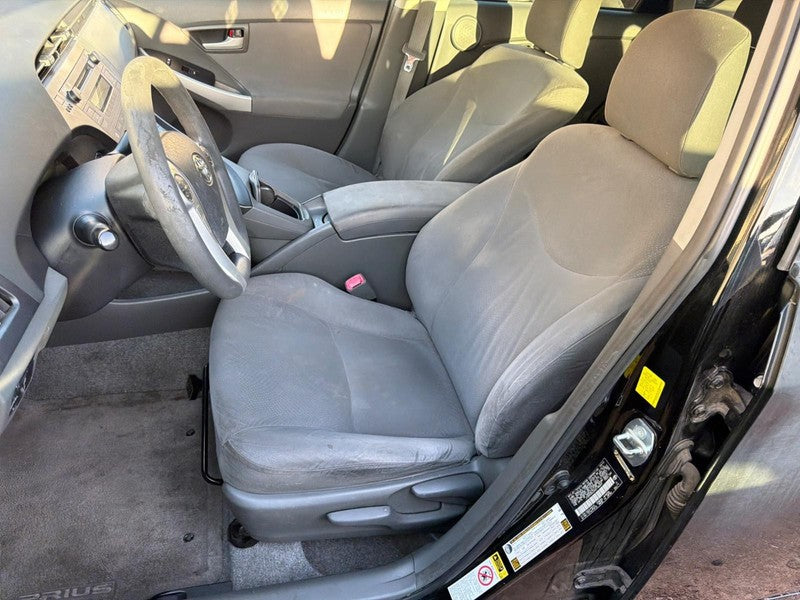 Used Front Left Seat Front fits: 2010 Toyota Prius bucket air bag manu