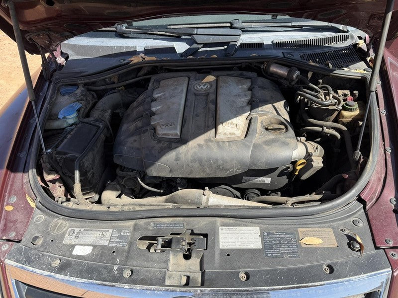 Used Air Cleaner Assembly fits: 2010 Volkswagen Touareg 3.0L standard 