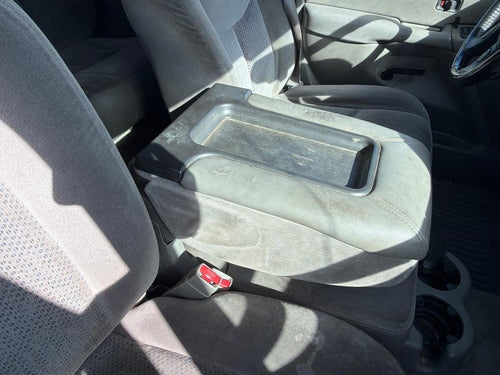 Used Front Center Seat Front fits: 2006 Chevrolet Suburban 1500 bucket