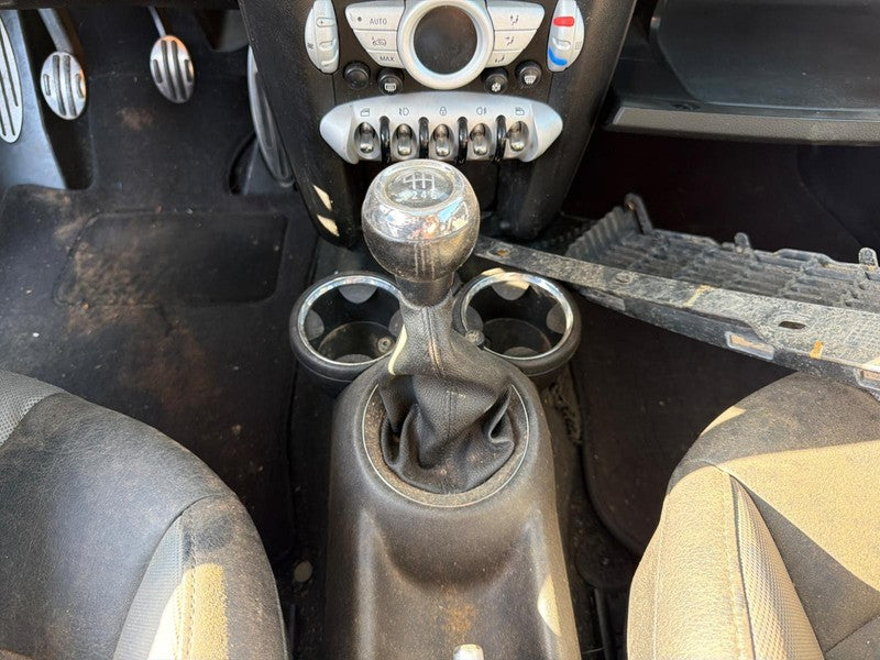 2007 MINI Cooper Transmission Shift Assembly