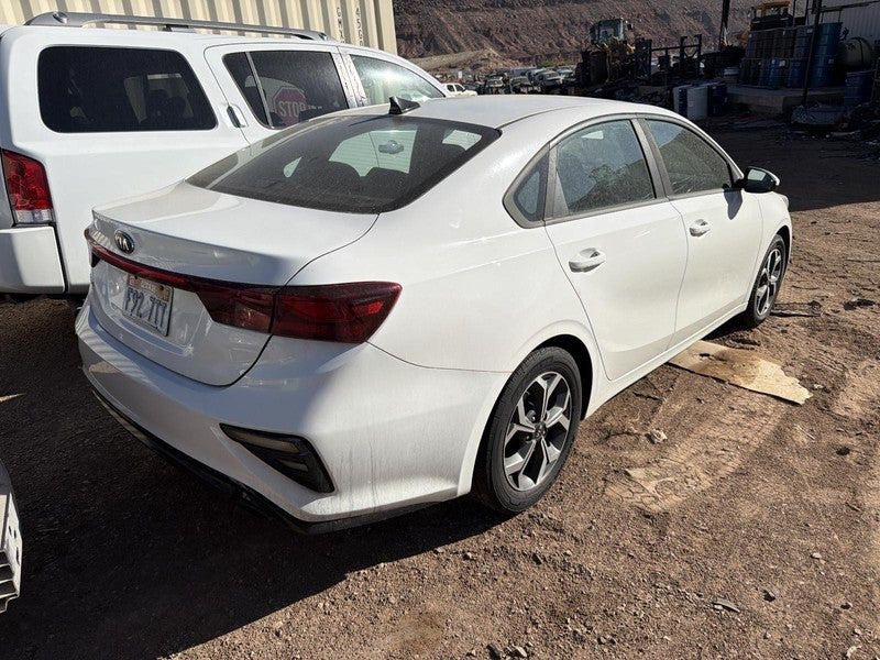 Used Front Right Seat Front fits: 2019 Kia Forte airbag sedan cloth ma