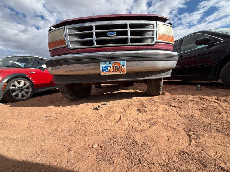 Used Front Bumper Assembly Front fits: 1995 Ford Bronco chrome w/rub s