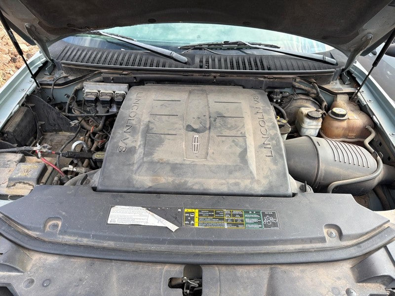 Used ABS Pump and Motor Assembly fits: 2005 Lincoln Navigator Assembly