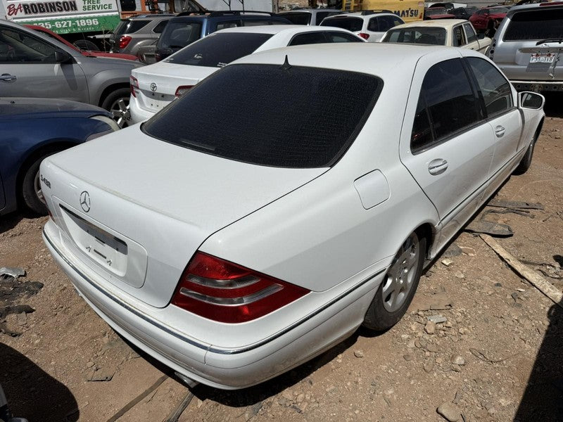 Used Right Headlight Assembly fits: 2000 Mercedes-benz Mercedes s-clas