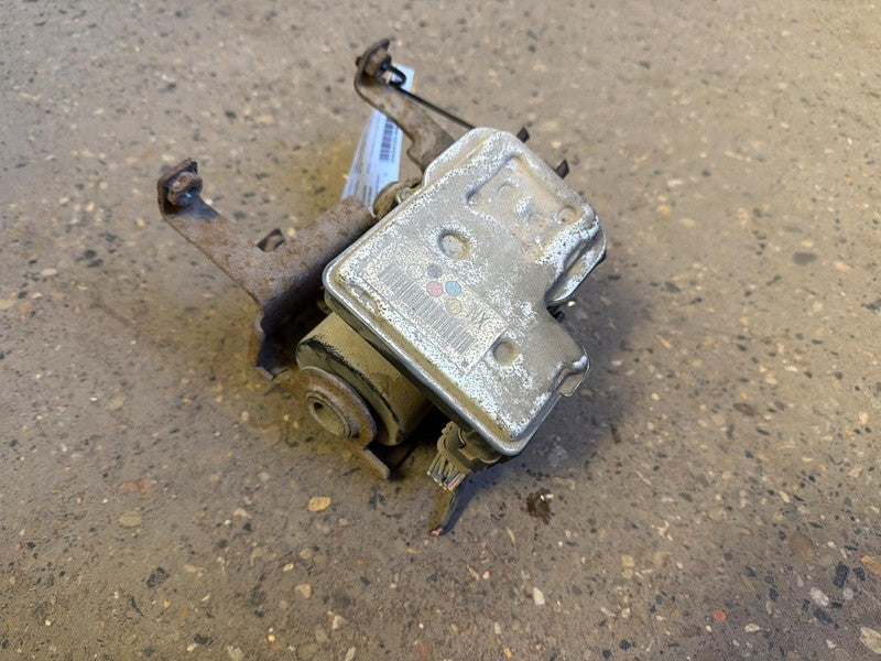 Used ABS Pump and Motor Assembly fits: 2005 Chevrolet Silverado 1500 p