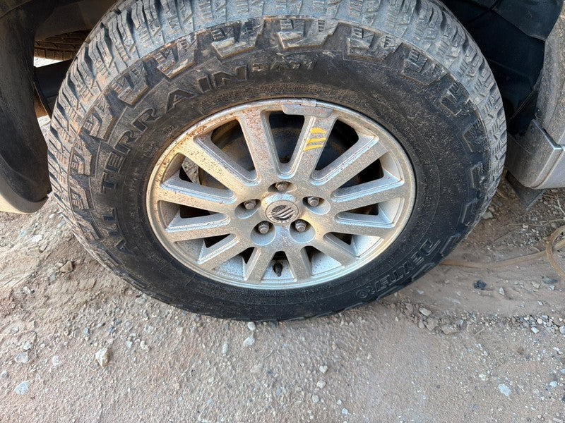 Used Wheel fits: 2010 Mercury Mariner VIN 3 8th digit Hybrid 16x7 alum