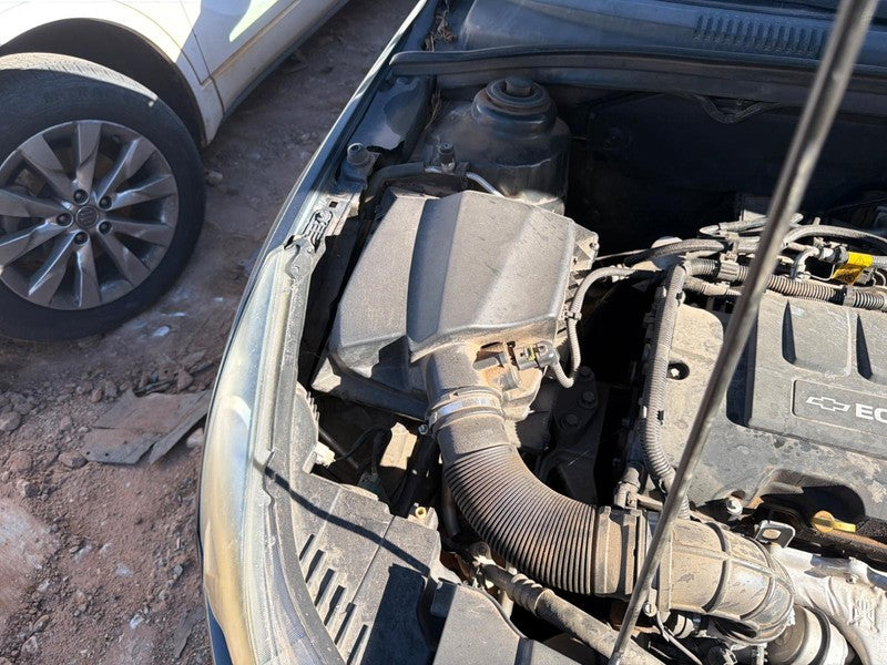 Used Air Cleaner Assembly fits: 2011 Chevrolet Cruze 1.4 Grade A