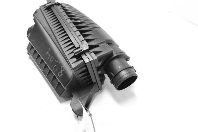 Used Air Cleaner Assembly fits: 2013 Mini COOPER 1.6L HT Base Grade A