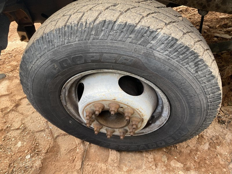 1995 - 1997 Ford F450 Pickup Wheel