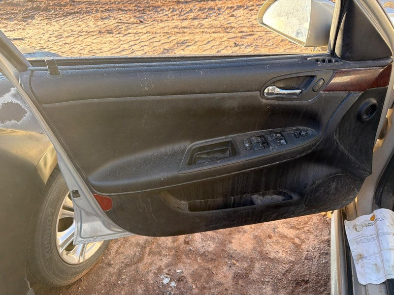 2010 Chevrolet Impala Driver Side Front Door Interior Trim Panel 19c -